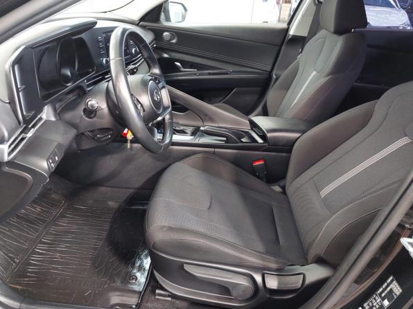 Hyundai Elantra VII (CN7) с пробегом 2022 года, цена 1 790 000 рублей, 59750 км, седан, Автокод Объявления