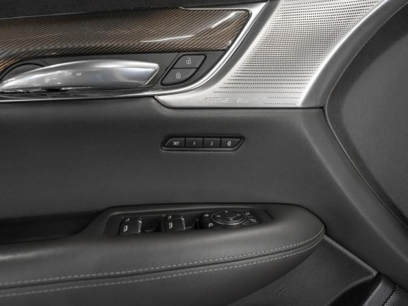 Cadillac XT6 I с пробегом 2022 года, цена 4 140 000 рублей, 60681 км, внедорожник, Автокод Объявления