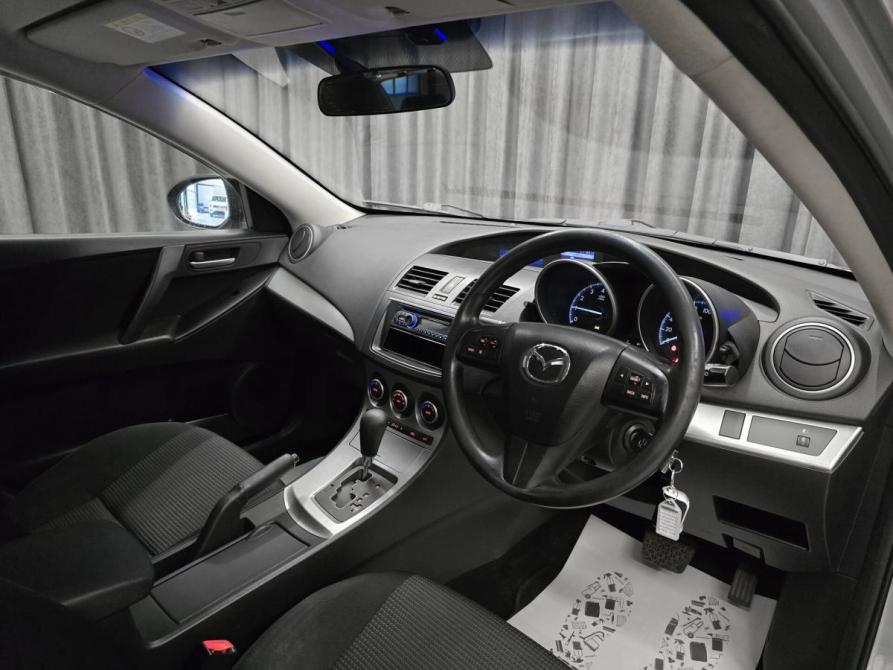 Mazda Axela II Красноярск  - изображение 15