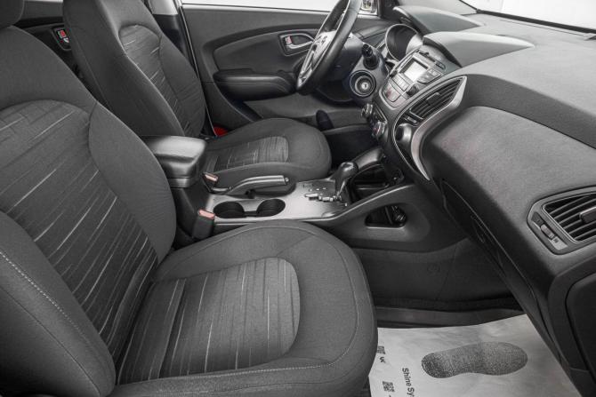 Hyundai ix35 I Рестайлинг с пробегом 2015 года, цена 1 599 000 рублей, 168000 км, внедорожник, Автокод Объявления