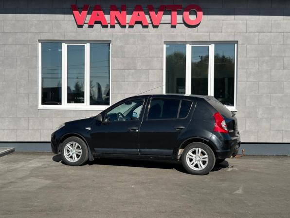 Renault Sandero I с пробегом 2013 года, цена 649 000 рублей, 146222 км, хэтчбек, Автокод Объявления