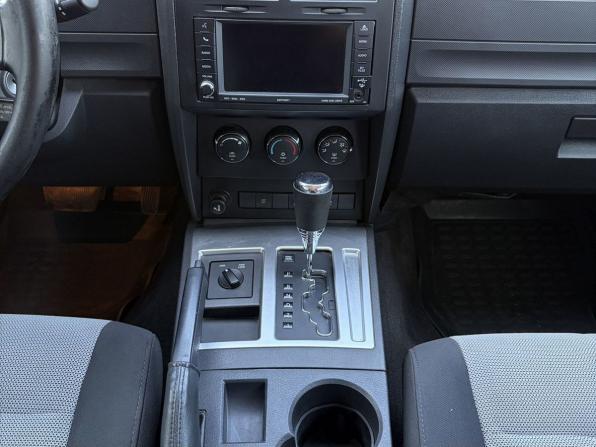 Dodge Nitro с пробегом 2007 года, цена 1 410 000 рублей, 267265 км, внедорожник, Автокод Объявления