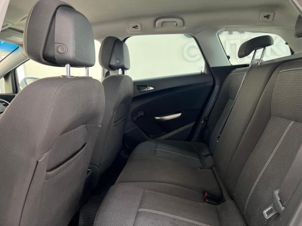Opel Astra J с пробегом 2011 года, цена 620 000 рублей, 268684 км, универсал, Автокод Объявления