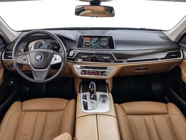 BMW 7 серии VI (G11/G12) с пробегом 2016 года, цена 3 185 000 рублей, 170782 км, седан, Автокод Объявления