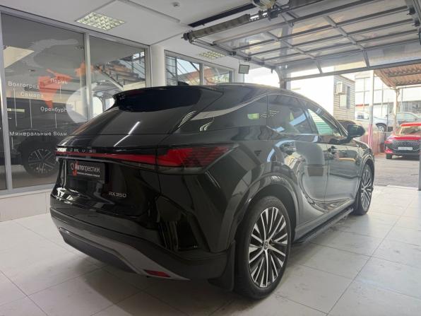Lexus RX V с пробегом 2023 года, цена 7 300 000 рублей, 49618 км, внедорожник, Автокод Объявления