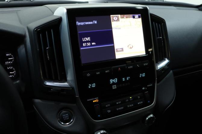 Toyota Land Cruiser 200 Series Рестайлинг 2 с пробегом 2020 года, цена 8 299 000 рублей, 267617 км, внедорожник, Автокод Объявления