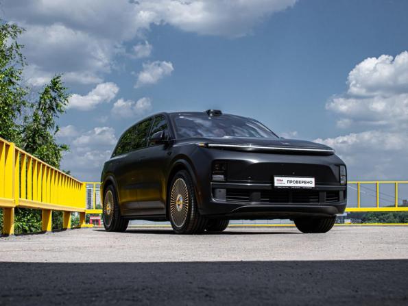 Li Auto (Lixiang) L9 I с пробегом 2023 года, цена 6 999 999 рублей, 11000 км, внедорожник, Автокод Объявления