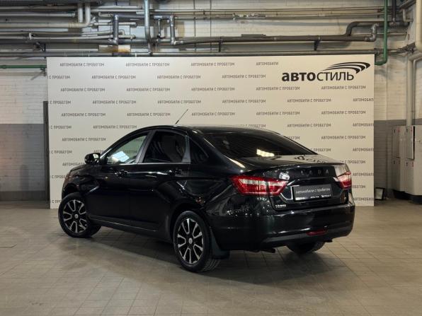 Lada (ВАЗ) Vesta I с пробегом 2019 года, цена 739 000 рублей, 173258 км, седан, Автокод Объявления