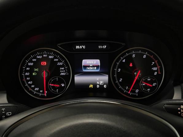 Mercedes-Benz A-Класс III (W176) Рестайлинг с пробегом 2015 года, цена 1 390 000 рублей, 143580 км, хэтчбек, Автокод Объявления