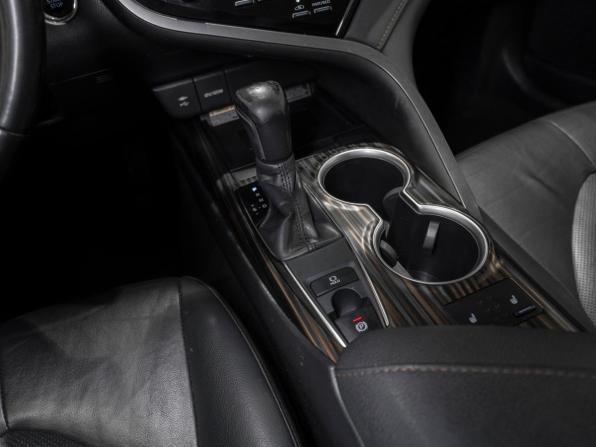 Toyota Camry VIII (XV70) с пробегом 2018 года, цена 2 380 000 рублей, 212945 км, седан, Автокод Объявления
