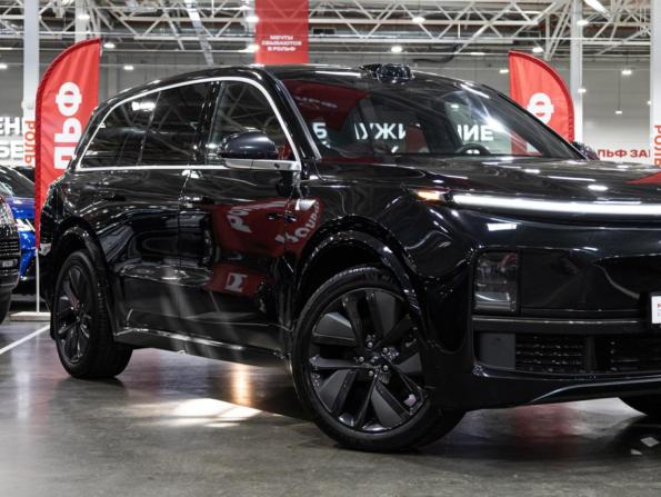 Li Auto (Lixiang) L9 I с пробегом 2023 года, цена 5 470 000 рублей, 79501 км, внедорожник, Автокод Объявления