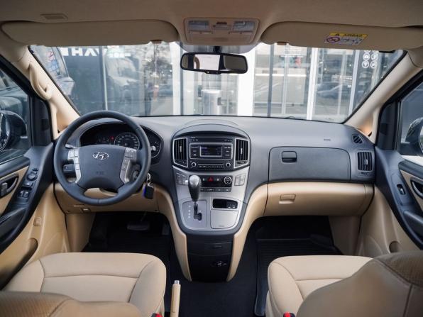 Hyundai H-1 II Рестайлинг 2 с пробегом 2019 года, цена 3 370 000 рублей, 164469 км, минивэн, Автокод Объявления