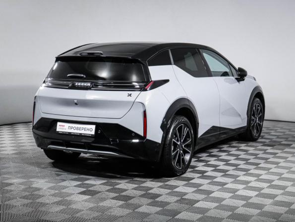 Zeekr X I с пробегом 2023 года, цена 4 350 000 рублей, 37900 км, внедорожник, Автокод Объявления