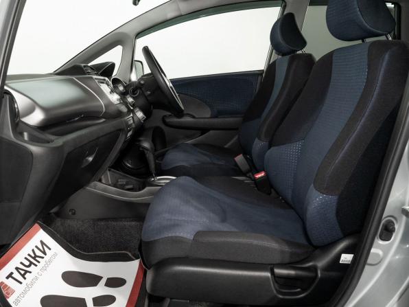 Honda Fit II с пробегом 2010 года, цена 890 000 рублей, 40711 км, хэтчбек, Автокод Объявления