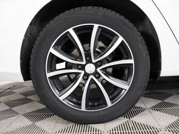 Skoda Octavia IV (A8) с пробегом 2021 года, цена 2 373 000 рублей, 52100 км, лифтбек, Автокод Объявления
