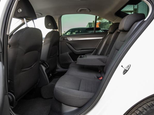 Skoda Octavia III (A7) с пробегом 2015 года, цена 1 268 000 рублей, 159168 км, лифтбек, Автокод Объявления