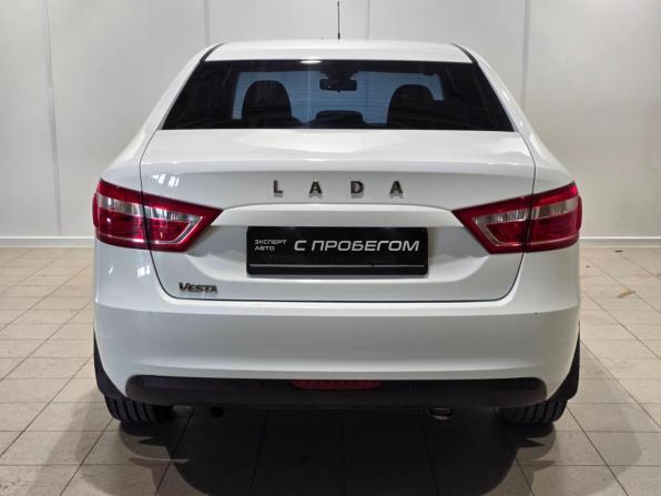 Lada (ВАЗ) Vesta I с пробегом 2018 года, цена 965 000 рублей, 83001 км, седан, Автокод Объявления