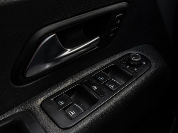 Volkswagen Amarok I Рестайлинг с пробегом 2018 года, цена 3 045 000 рублей, 224334 км, offers.body_type.unknown, Автокод Объявления
