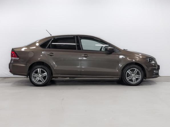 Volkswagen Polo V Рестайлинг с пробегом 2016 года, цена 1 100 000 рублей, 97701 км, седан, Автокод Объявления