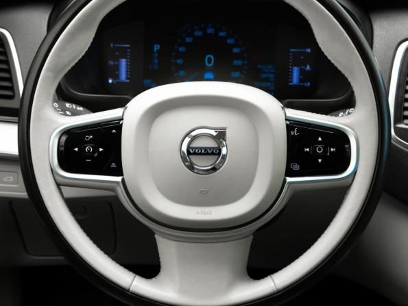 Volvo XC90 II с пробегом 2018 года, цена 3 749 000 рублей, 130550 км, внедорожник, Автокод Объявления