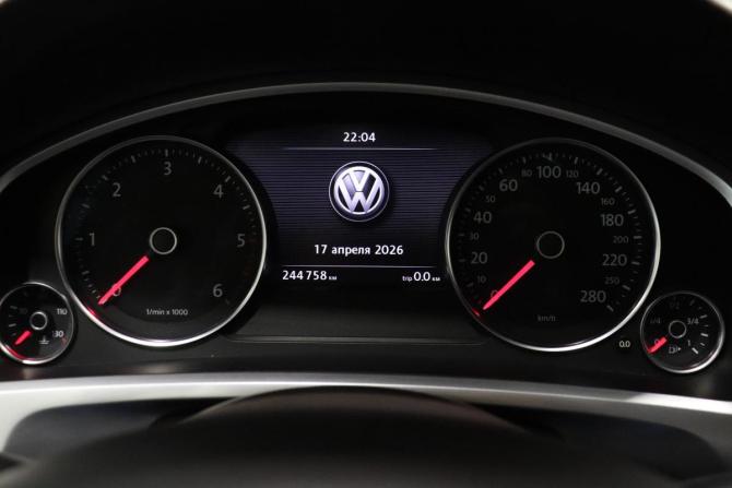 Volkswagen Touareg II с пробегом 2012 года, цена 2 015 000 рублей, 244758 км, внедорожник, Автокод Объявления