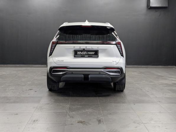 Geely Atlas II с пробегом 2025 года, цена 3 330 000 рублей, 2623 км, внедорожник, Автокод Объявления