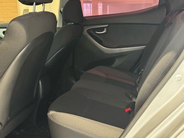 Hyundai Elantra V (MD) Рестайлинг с пробегом 2015 года, цена 1 299 000 рублей, 95666 км, седан, Автокод Объявления