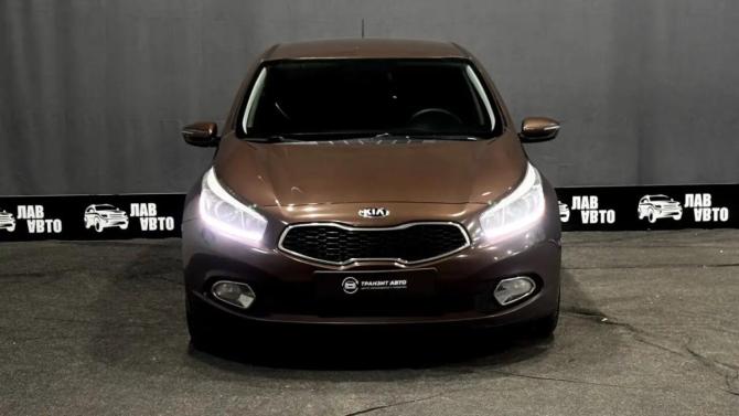 Kia Ceed II с пробегом 2013 года, цена 1 250 000 рублей, 100000 км, хэтчбек, Автокод Объявления