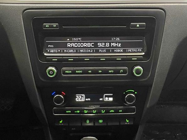 Skoda Rapid I с пробегом 2014 года, цена 1 070 000 рублей, 138245 км, лифтбек, Автокод Объявления