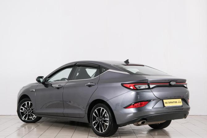 JAC J7 I с пробегом 2023 года, цена 1 499 000 рублей, 17700 км, лифтбек, Автокод Объявления