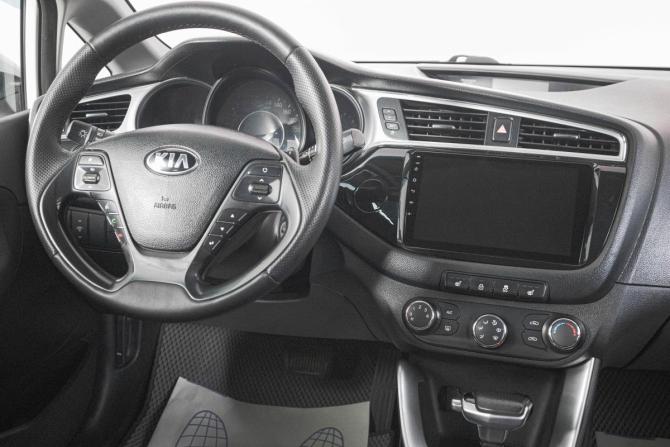 Kia Ceed II Рестайлинг с пробегом 2016 года, цена 899 000 рублей, 270000 км, хэтчбек, Автокод Объявления