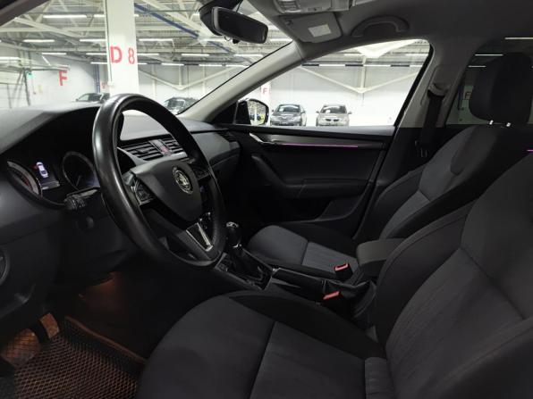 Skoda Octavia III (A7) Рестайлинг с пробегом 2018 года, цена 2 130 000 рублей, 148630 км, лифтбек, Автокод Объявления