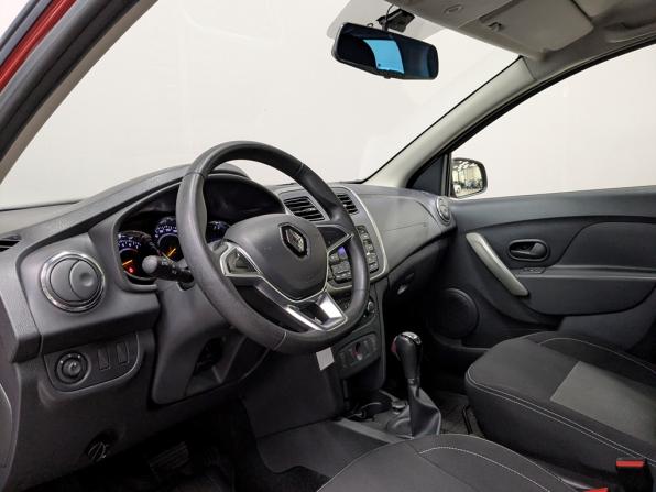 Renault Sandero II Рестайлинг с пробегом 2021 года, цена 1 590 000 рублей, 22038 км, хэтчбек, Автокод Объявления