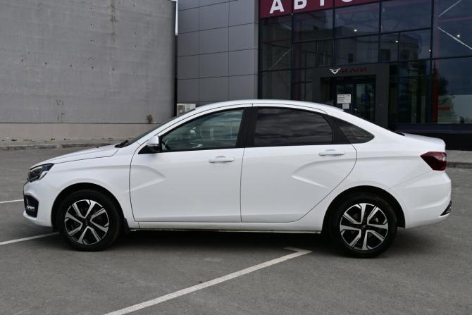 Lada (ВАЗ) Vesta I Рестайлинг (NG) с пробегом 2023 года, цена 1 225 000 рублей, 38000 км, седан, Автокод Объявления