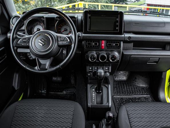 Suzuki Jimny IV с пробегом 2021 года, цена 3 199 000 рублей, 35000 км, внедорожник, Автокод Объявления