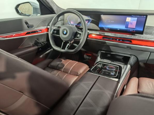 BMW 7 серии VII (G70) с пробегом 2022 года, цена 15 600 000 рублей, 16869 км, седан, Автокод Объявления