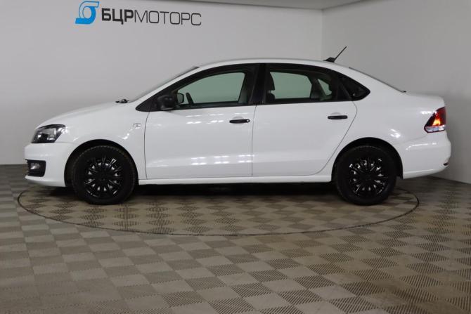 Volkswagen Polo V Рестайлинг с пробегом 2018 года, цена 1 399 990 рублей, 88056 км, седан, Автокод Объявления
