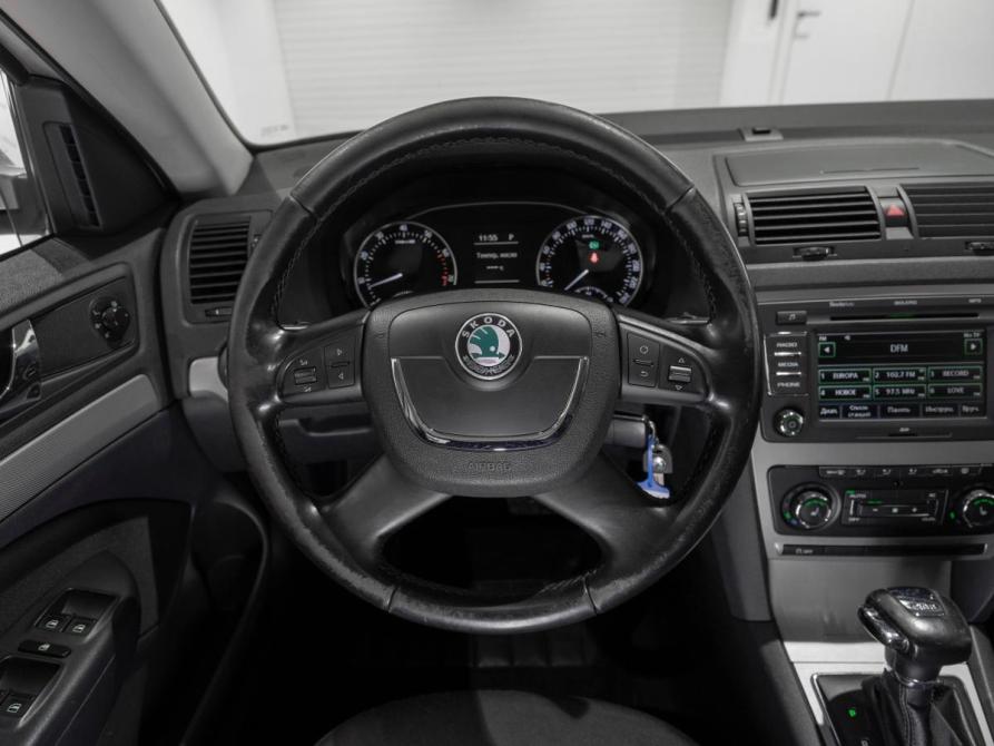 Skoda Octavia II (A5) Рестайлинг Москва  - изображение 10