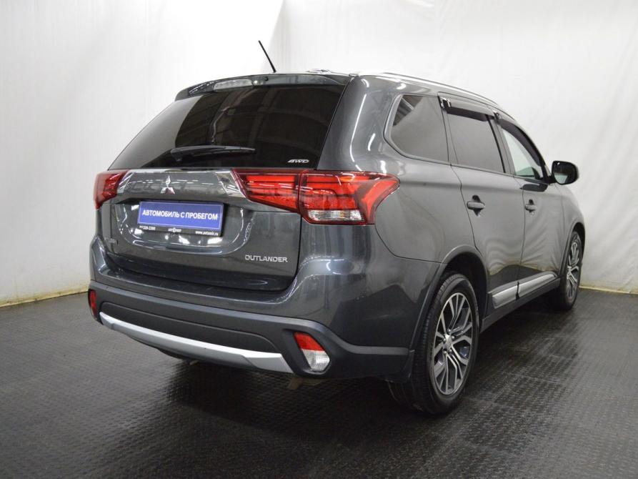 Mitsubishi Outlander III Рестайлинг 2 Санкт-Петербург  - изображение 5