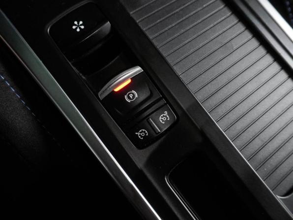 Renault Megane IV с пробегом 2019 года, цена 1 427 000 рублей, 123805 км, универсал, Автокод Объявления