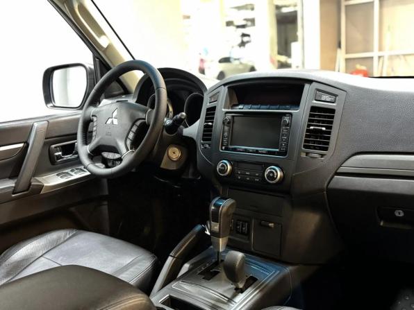 Mitsubishi Pajero IV Рестайлинг 1 с пробегом 2013 года, цена 2 147 000 рублей, 227543 км, внедорожник, Автокод Объявления