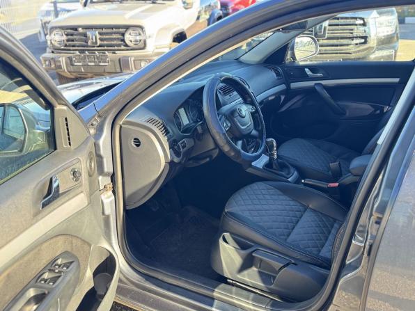 Skoda Octavia II (A5) Рестайлинг с пробегом 2011 года, цена 535 000 рублей, 206279 км, лифтбек, Автокод Объявления