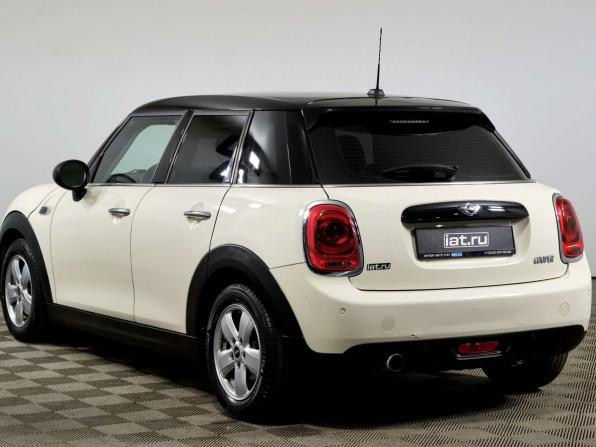 Mini Hatch III (F55/F56) с пробегом 2016 года, цена 1 468 000 рублей, 85786 км, хэтчбек, Автокод Объявления