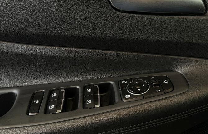 Hyundai Santa Fe IV Рестайлинг с пробегом 2021 года, цена 3 200 000 рублей, 92883 км, внедорожник, Автокод Объявления