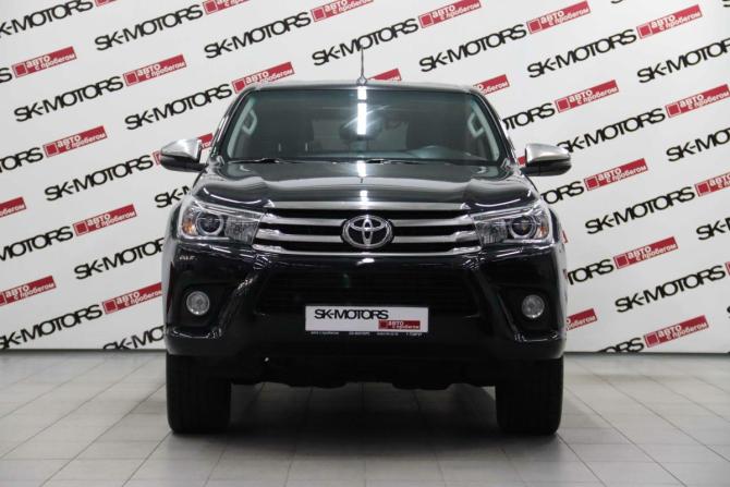 Toyota Hilux VIII с пробегом 2017 года, цена 3 030 350 рублей, 258942 км, пикап, Автокод Объявления