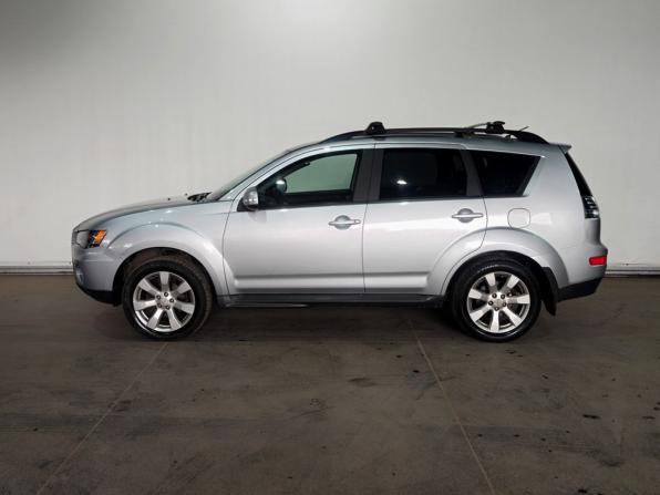 Mitsubishi Outlander II Рестайлинг с пробегом 2011 года, цена 1 055 000 рублей, 206236 км, внедорожник, Автокод Объявления