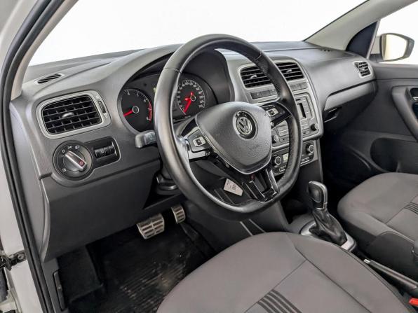 Volkswagen Polo V Рестайлинг с пробегом 2016 года, цена 1 130 000 рублей, 148376 км, седан, Автокод Объявления