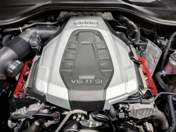 Audi A8 III (D4) Рестайлинг с пробегом 2016 года, цена 3 500 000 рублей, 90722 км, седан, Автокод Объявления