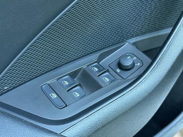 Skoda Octavia IV (A8) с пробегом 2021 года, цена 2 279 000 рублей, 69436 км, лифтбек, Автокод Объявления