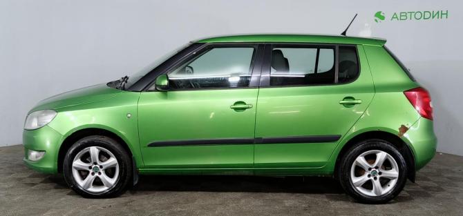 Skoda Fabia II Рестайлинг с пробегом 2011 года, цена 449 000 рублей, 242000 км, хэтчбек, Автокод Объявления
